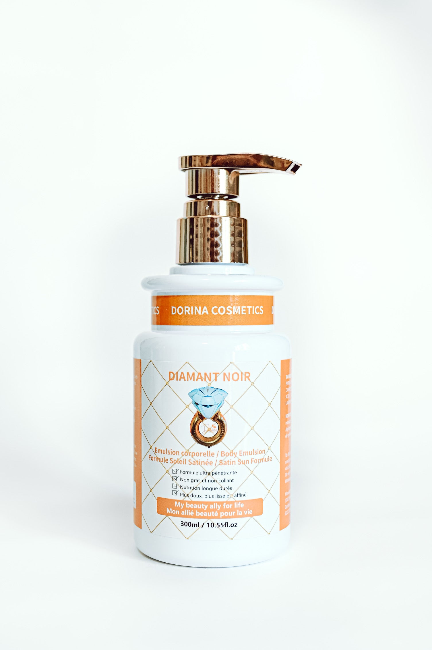 Émulsion Corporelle Hydratante Bio pour Peaux Sèches et Très Sèches – Diamant Noir Formule N°2 | Dorina Cosmetics